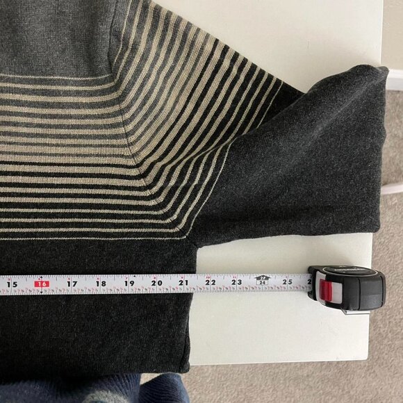 gray and beige striped y2k knit sweater - Picture 6 of 8